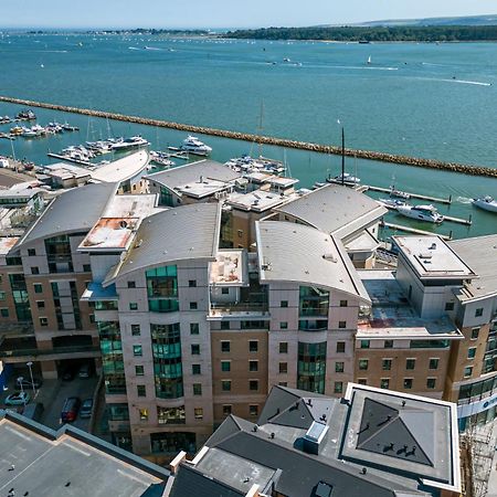 Crow'S Nest Villa Poole Eksteriør bilde