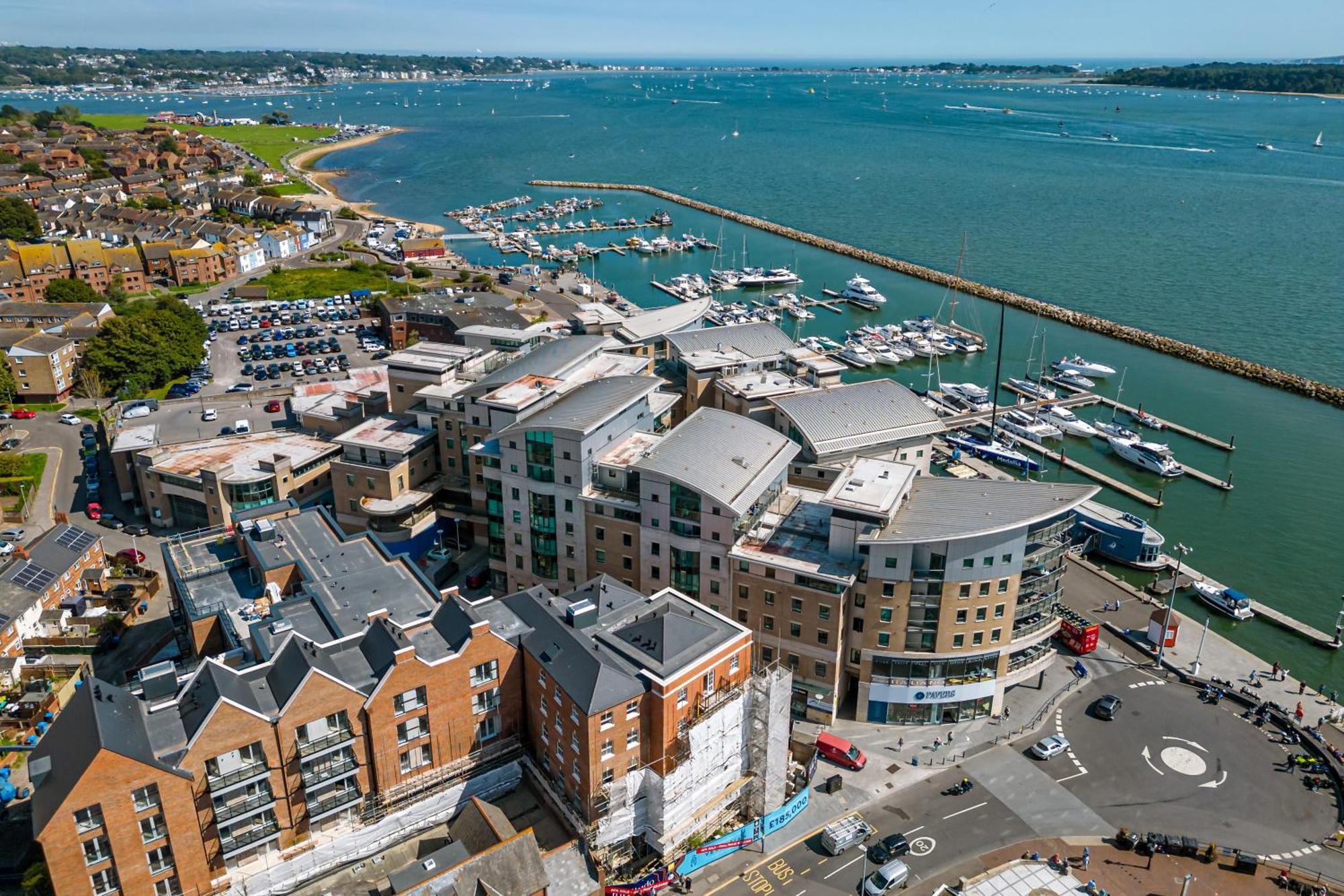 Crow'S Nest Villa Poole Eksteriør bilde
