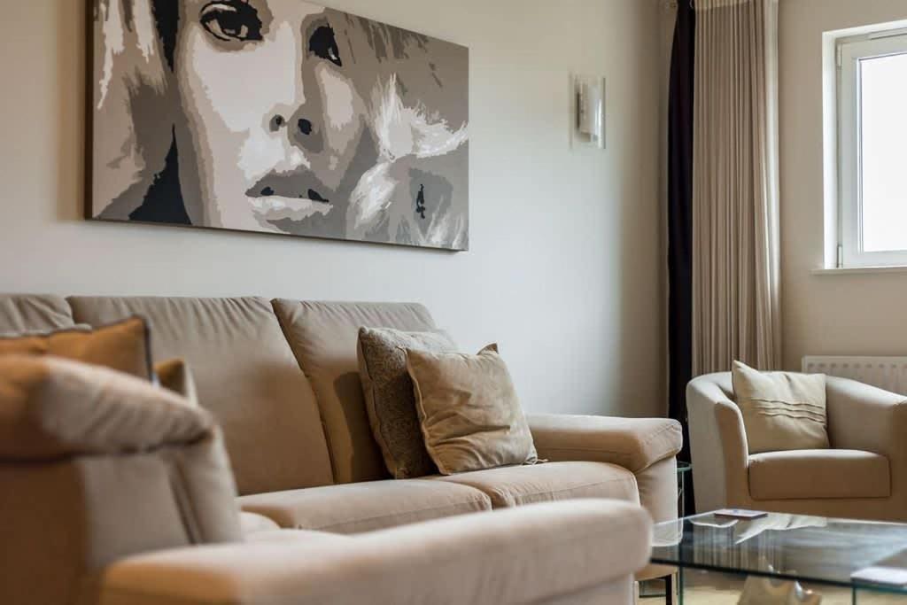 Crow'S Nest Villa Poole Eksteriør bilde