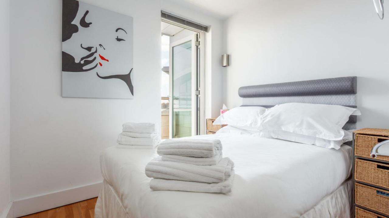 Crow'S Nest Villa Poole Eksteriør bilde